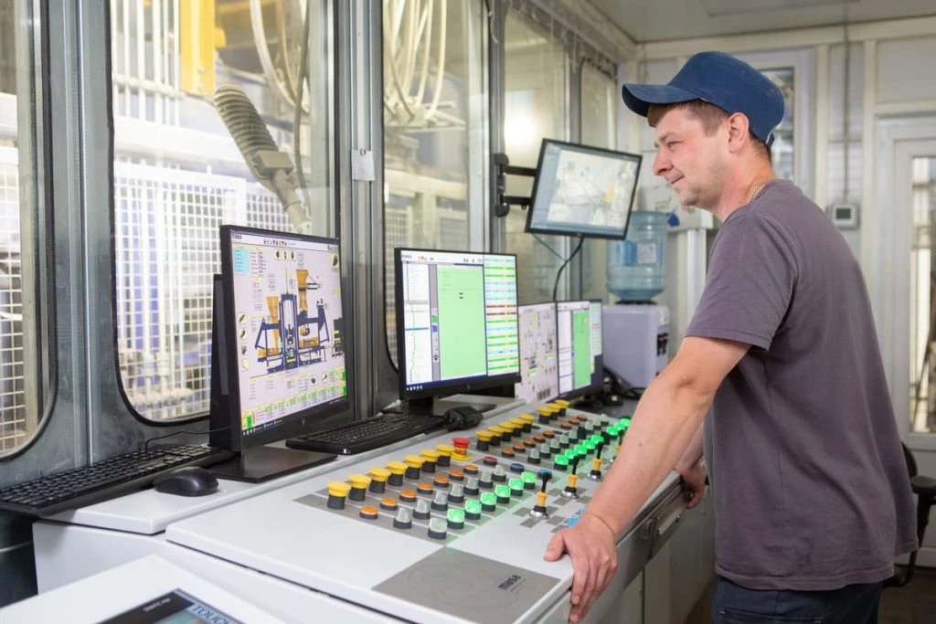 AU1V4847 (1) (1).jpg