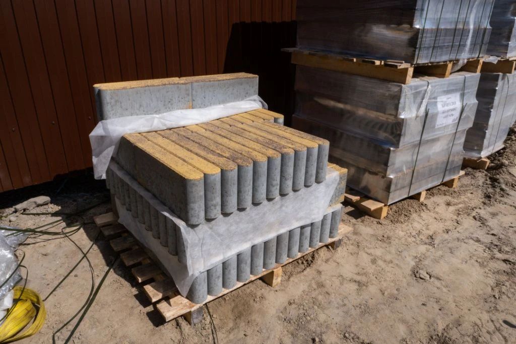 Хранение тротуарной плитки