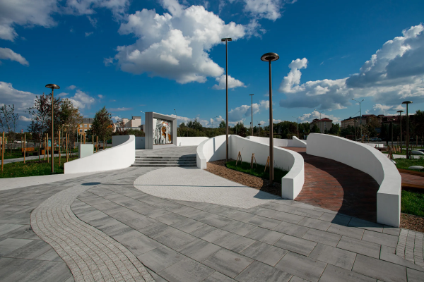 Сквер Медицинских работников в Тюмени